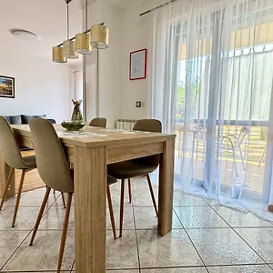 https://apartmani-mia-zambratija-istria.in-istria.net