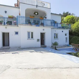 https://apartments-villa-paradiso.in-istria.net